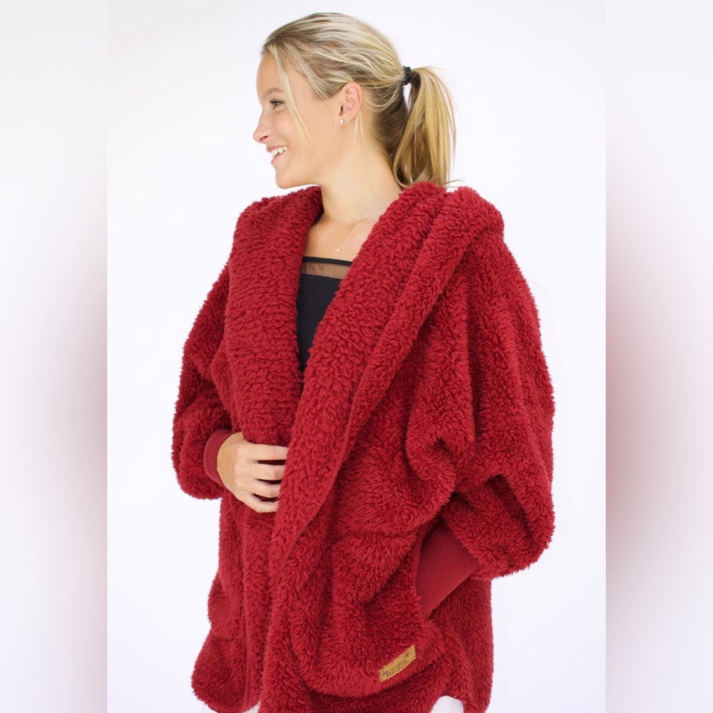 Fluffy Red velvet nordic beach jacket